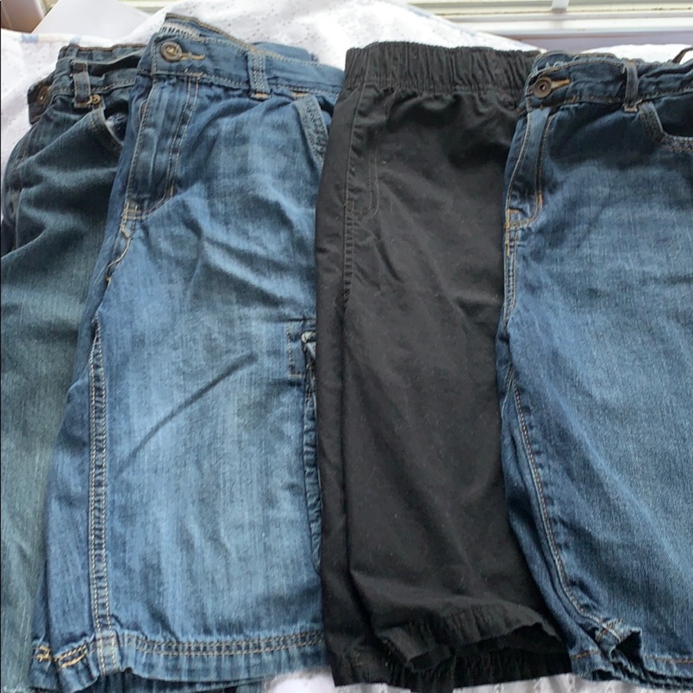 Bundle of 4 boys shorts, size 16